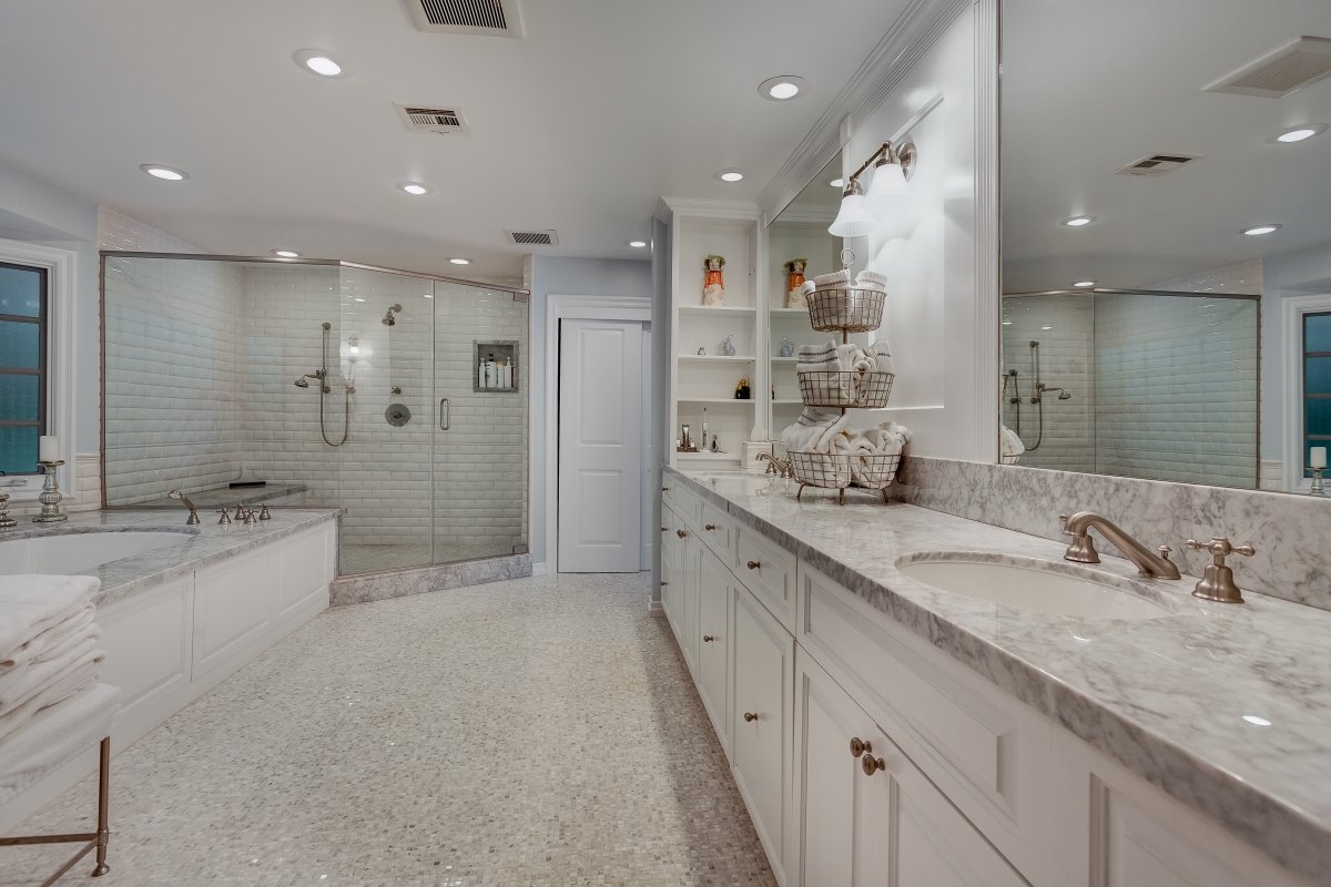 16056 Woodvale Rd Private Encino Country Estate Master Bath